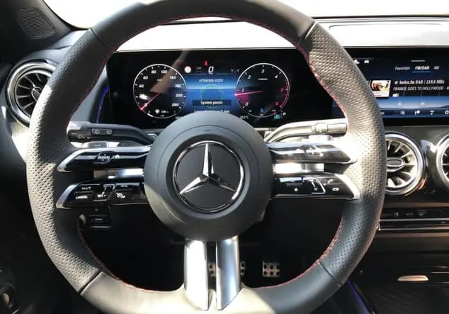 Angebotsdetails Mercedes-Benz GLB 200 d 4MATIC ++sofort verfügbar++ Graulack mountaingrau