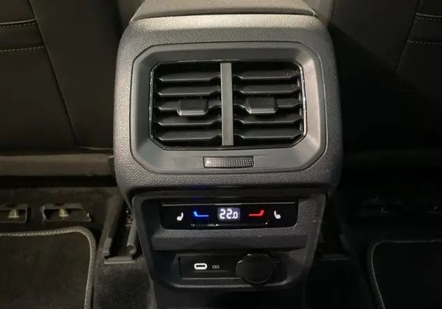 Angebotsdetails Volkswagen Tiguan Allspace 2.0 TDI 4Motion R-Line 'Blac Schwarz (Deep Black Perleffekt)