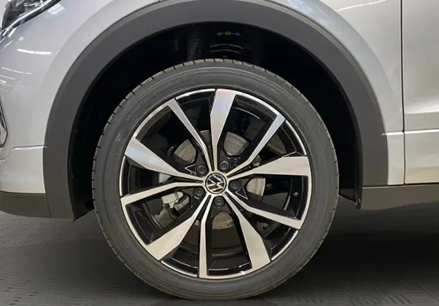 Angebotsdetails Volkswagen T-Cross R-Line 1.0 TSI KLIMA NAVI ALU Silber (Reflexsilber Metallic)