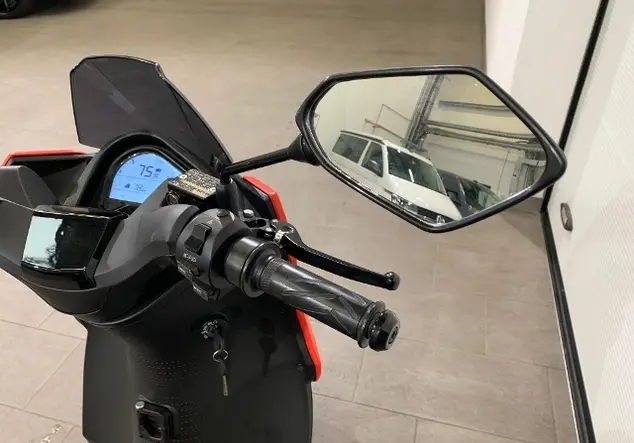Angebotsdetails Seat Mo Mo 95 km/h Rot
