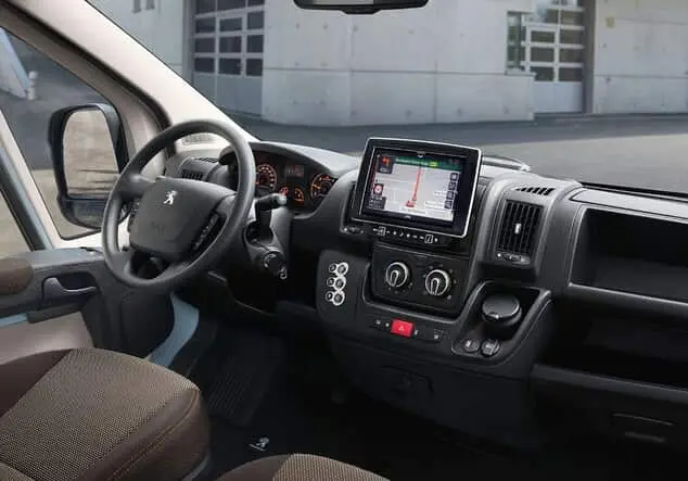 Angebotsdetails Peugeot BOXER Kastenwagen Kaolin Weiß