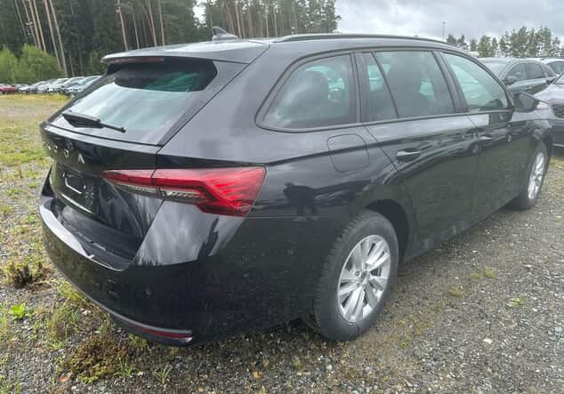Angebotsdetails Skoda Octavia Combi Business Skoda 1.5 TSI mHEV 110 kW (150 PS) 7-Gang-DSG Black-Magic Perleffekt/Schwarz