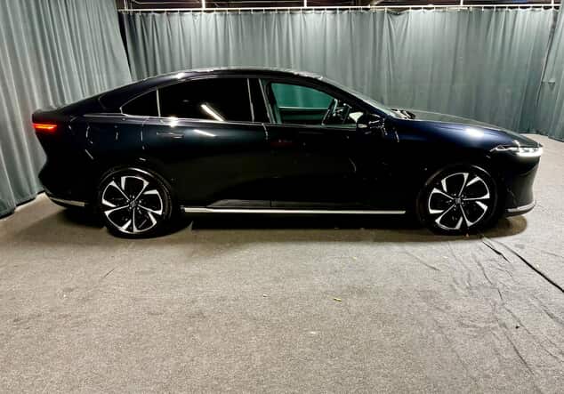 Angebotsdetails Mazda 6E 6e 258PS TAKUMI*LEDER-S*PANO Jet Black