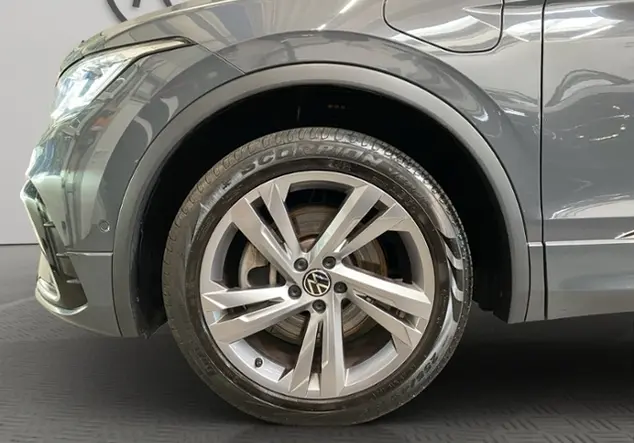 Angebotsdetails Volkswagen Tiguan 1.4 eHybrid R-Line / RFK Grau (Delfingrau Metallic)