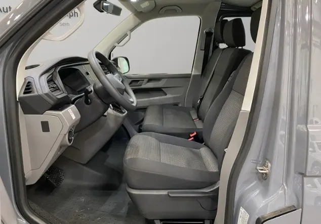 Angebotsdetails Volkswagen T6.1 Kombi 2.0 TDI LR KLIMA NAVI Grau (Pure Grey)