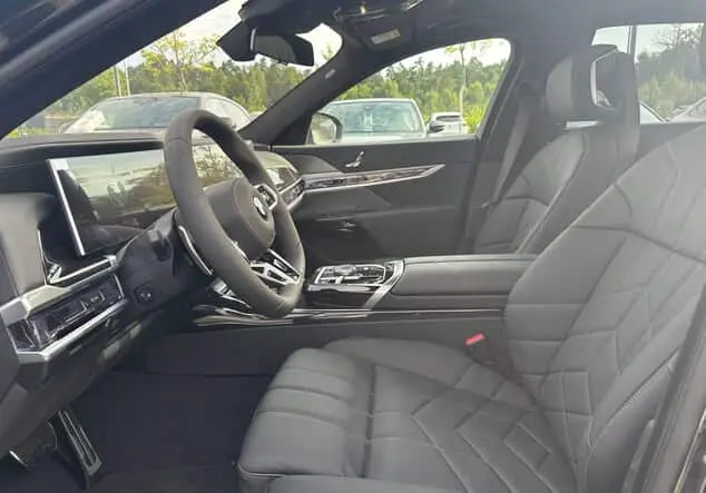 Angebotsdetails BMW 7er BMW 740d 220 kW (299 PS) 8-Gang Steptronic xDrive Saphirschwarz metallic