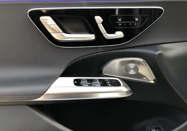 Angebotsdetails Mercedes-Benz E 450 d 4MATIC T-Modell ++sofort verfügbar++ Grau manufaktur lack manufaktur alpingrau uni