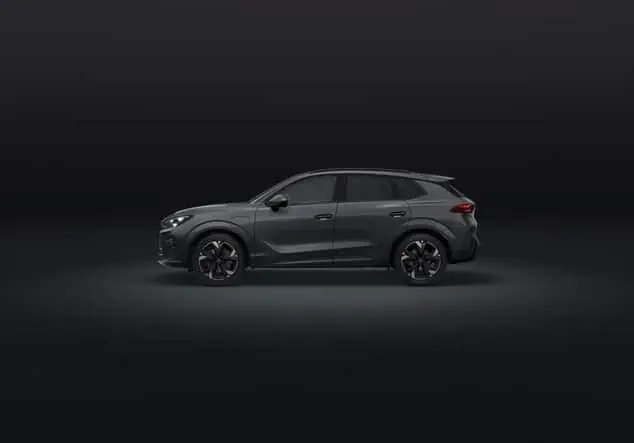 Angebotsdetails Cupra Terramar 1.5 e-HYBRID 150 kW (204 PS) 6-Gang-DSG Timanfaya Grau