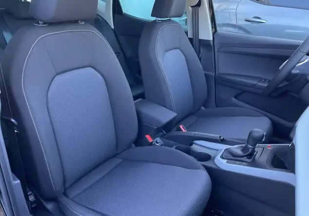 Angebotsdetails Seat Arona Arona Road Edition 1.0 TSI 85 kW (116 PS) 7-Gang-DSG Weiß Metallic, Schwarz Metallic, Grau Metallic