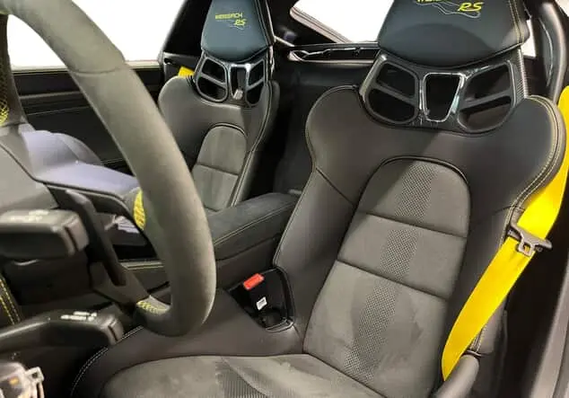 Angebotsdetails Porsche 718 Cayman GT4 RS Schwarz