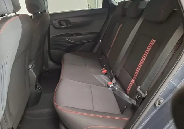 Angebotsdetails Hyundai i20 Hyundai i20 N-Line FL 1.0 T-GDI 74 kW (100 PS) 7-Gang-DSG Aurora Gray Pearl