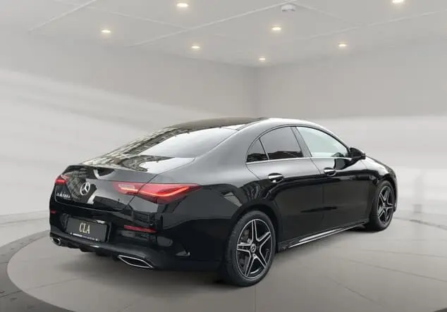 Angebotsdetails Mercedes-Benz CLA 200d Coupe Night-Paket Schwarz-Lack kosmosschwarz
