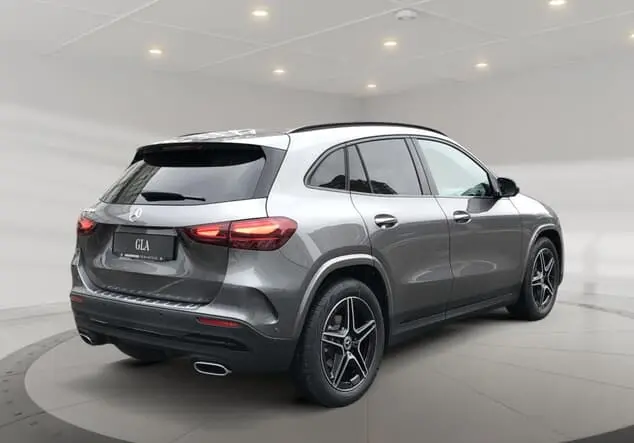 Angebotsdetails Mercedes-Benz GLA 180 AMG-Line ++sofort verfügbar++ Grau-lack mountaingrau
