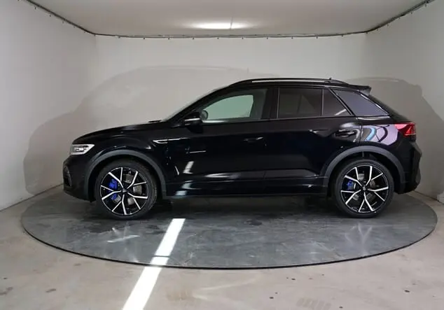 Angebotsdetails Volkswagen T-Roc Volkswagen T-Roc R 2.0 TSI 221 kW (300 PS) 7-Gang-DSG Deep Black Perleffekt