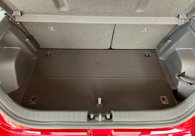 Angebotsdetails Hyundai i20 i20 *PDC*KLIMA*SITZ+LENKRADHEIZ*AUTOMATIK* ROT