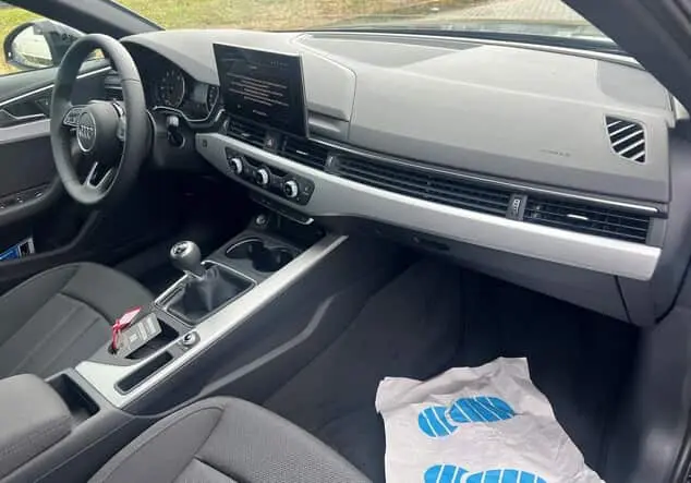 Angebotsdetails Audi A4 35 TFSI - - Weiß