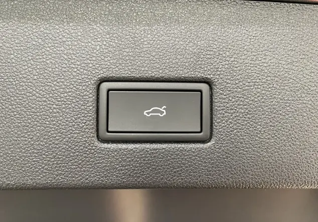 Angebotsdetails Volkswagen T-Roc Style 1.5 TSI STANDHEIZUNG Grau (Indiumgrau Metallic)