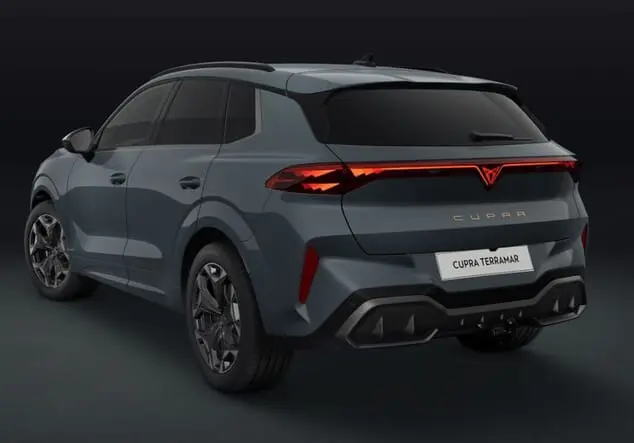 Angebotsdetails Cupra Terramar CUPRA Terramar VZ 2.0 TSI 195 kW (265 PS) 7-Gang 4Drive Fiord Blau