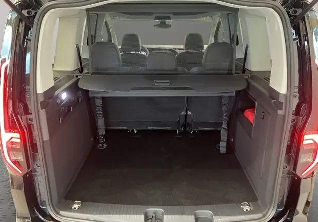 Angebotsdetails Volkswagen Caddy 2.0 TDI Style KR / Schwarz (Deep Black Perleffekt)