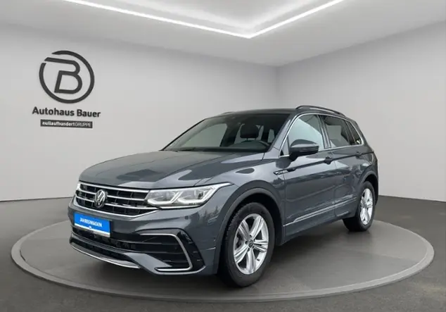 Angebotsdetails Volkswagen Tiguan 2.0TDI R-Line 4Motion IQ-Drive Rf Grau (Delfingrau Metallic)