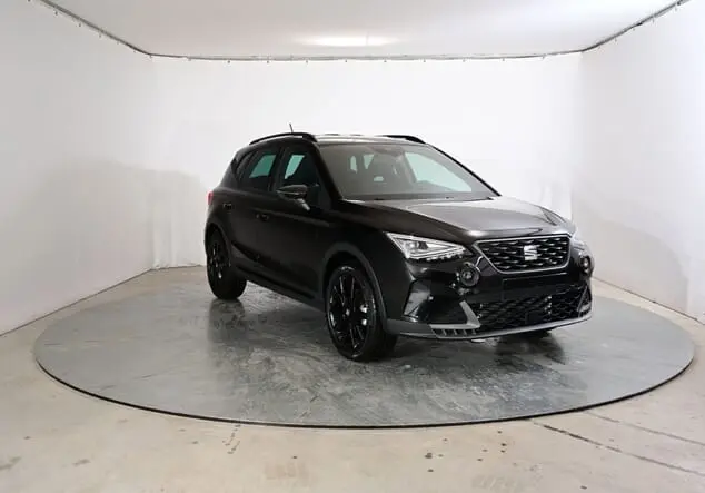 Angebotsdetails Seat Arona Seat Arona FR Black Edition 1.5 TSI 110 kW (150 PS) 7-Gang-DSG Midnight Schwarz Metallic