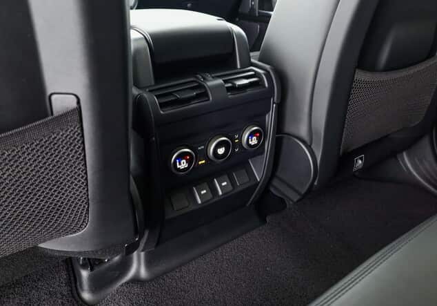 Angebotsdetails Land Rover Defender Defender 110 V8 P525 Schwarz
