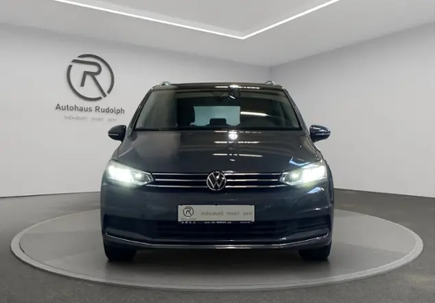 Angebotsdetails Volkswagen Touran 2.0 TDI Active / Grau (Delfingrau Metallic)