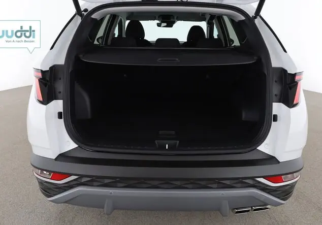 Angebotsdetails Hyundai TUCSON 1.6 T-GDI 48V-Trend Hybrid Weiß und Schwarz