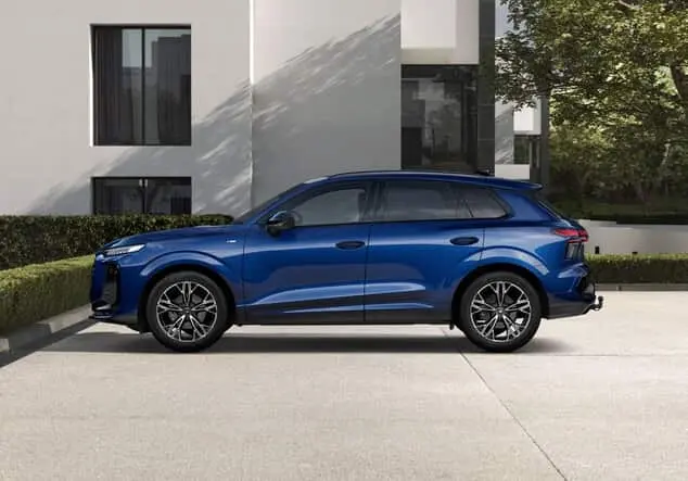 Angebotsdetails Audi Q3 Audi Q3 S line 1.5 TFSI 110 kW (150 PS) 7-Gang tronic Navarrablau Metallic