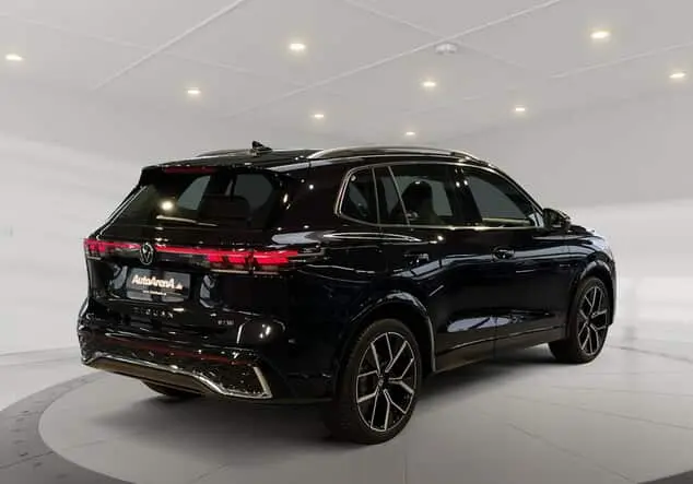 Angebotsdetails Volkswagen Tiguan 1.5 eTSI R-Line ++sofort verfügbar++ Deep black perleffekt