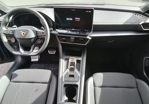 Angebotsdetails Cupra Leon Sportstourer Cupra Leon ST 1.5 eTSI 110 kW (150-PS) 7-Gang-DSG Fiord Blau