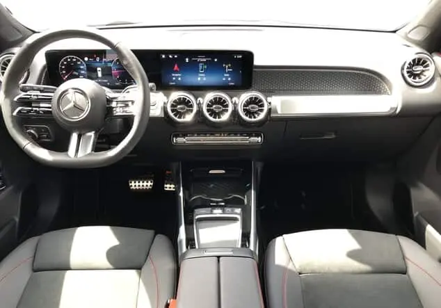 Angebotsdetails Mercedes-Benz GLB 220 d 4MATIC ++sofort verfügbar++ Graulack mountaingrau