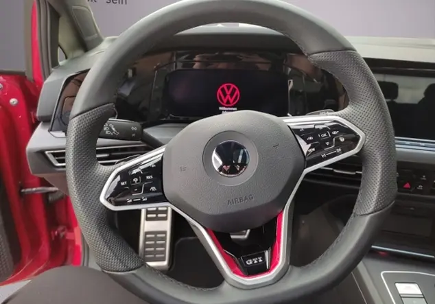 Angebotsdetails Volkswagen Golf VIII Lim. GTI Rot (KINGS RED)