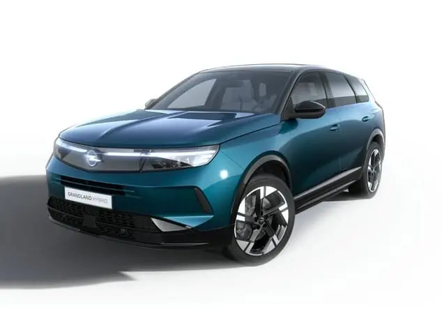 Angebotsdetails Opel Grandland Opel Grandland ULTIMATE Plug-In-Hybrid Systemleistung 143 kW (195 PS) Elektrisches 7-Gang-Doppelkupplungsgetriebe (eDCT) Spektrum Blau Metallic