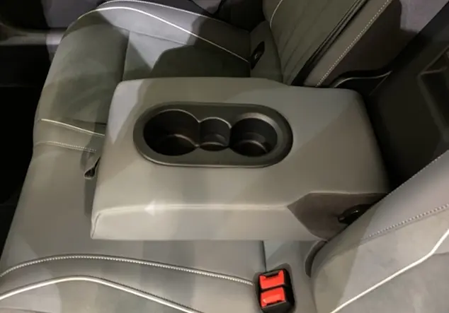 Angebotsdetails Volkswagen Passat Variant B9 1.5 TSI eHybrid Business Weià (Oryxweià Perlmutteffekt)