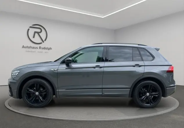 Angebotsdetails Volkswagen Tiguan 2.0 TDI Highline R-Line 'Black Style' Grau (Indiumgrau Metallic)
