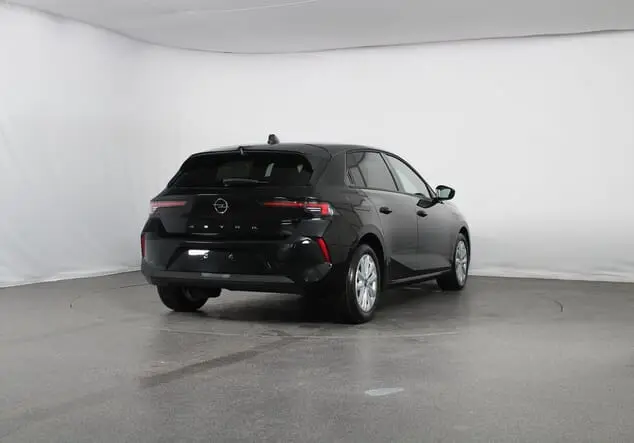 Angebotsdetails Opel Astra Opel Astra Edition 1.2 Turbo 96 kW (130 PS) 6-Gang Karbon Schwarz Metallic