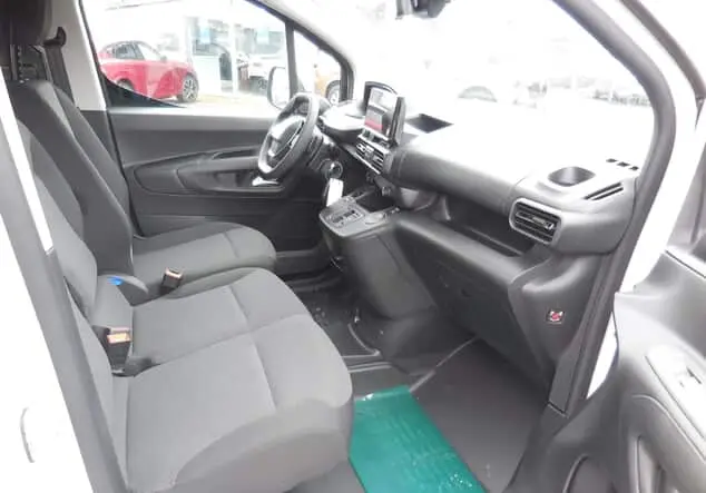 Angebotsdetails Peugeot Partner L2 BlueHDi 130 EAT8*Kamera-NAVI* Kaolinweiß