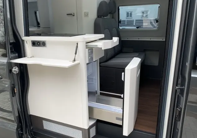 Angebotsdetails Volkswagen Grand California California 680 2.0 TDI / RFK Grau (Indiumgrau Metallic)