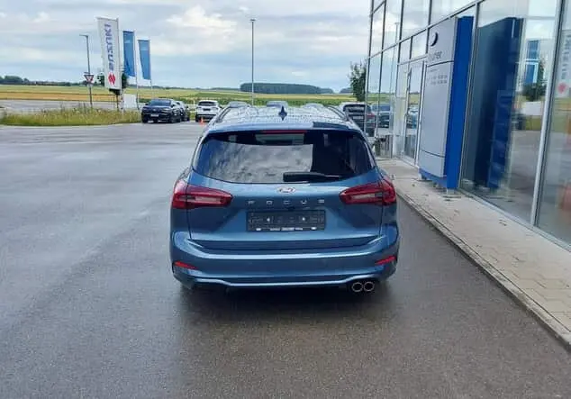 Angebotsdetails Ford Focus ST - LINE X 1.0L MHEV 155PS 7-GANG-AUTOMATIK CHROME-BLUE METALLIC