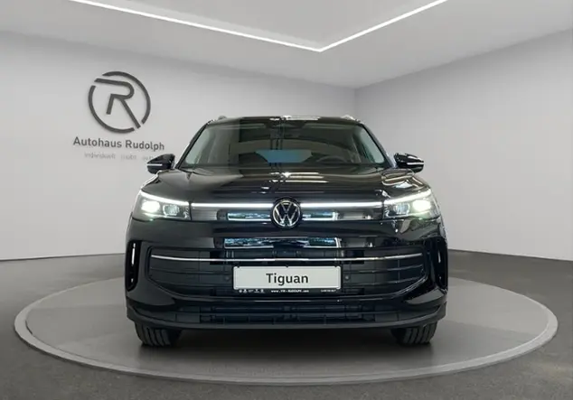 Angebotsdetails Volkswagen Tiguan III Life 1.5 eTSI KLIMA ALU Schwarz (Grenadillschwarz Metallic)