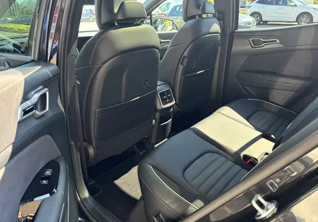 Angebotsdetails Kia Sportage 1.6 CRDi DCT GT-line SO GD - D Schwarz (Zilana schwarz Metallic)