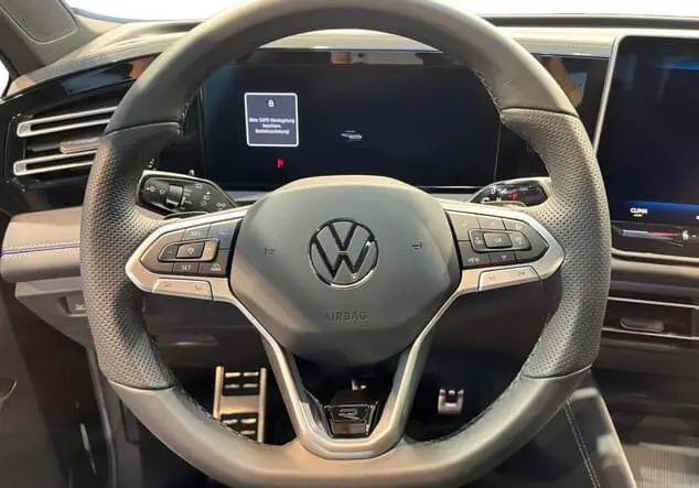 Angebotsdetails Volkswagen Tiguan 1.5 eTSI R-Line ++sofort verfügbar++ Deep black perleffekt