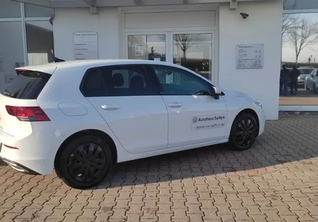 Angebotsdetails Volkswagen Golf 8 'ACTIVE' 1.5 TSI WeiÃ (Pure White)