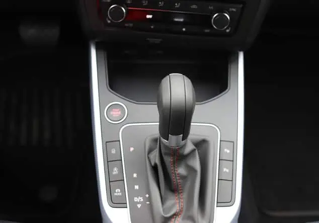Angebotsdetails Seat Arona Facelift FR 1.5TSI *AHK*18 Zoll* Mitternachtsschwarz