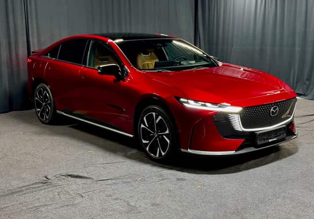 Angebotsdetails Mazda 6E 6e 258PS TAKUMI PLUS*SONY*PANO SOUL RED CRYSTAL M