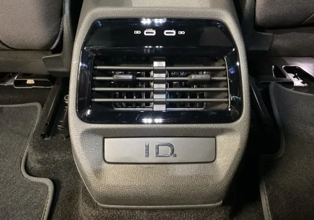 Angebotsdetails Volkswagen ID.4 Pure 55 kWh / Schwarz (Grenadillschwarz Metallic)