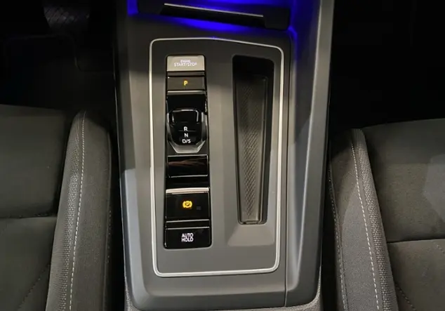 Angebotsdetails Volkswagen Golf VIII 1.4 eHybrid Style / Grau (Delfingrau Metallic)