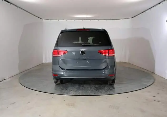 Angebotsdetails Volkswagen Touran Volkswagen Touran GOAL 1.5 TSI 110 kW (150 PS) 7-Gang-DSG Delfingrau Metallic