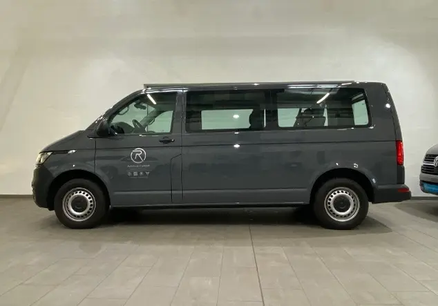 Angebotsdetails Volkswagen T6.1 Kombi 2.0 TDI LR / 9-Sitzer DAB+ Grau (Pure Grey)